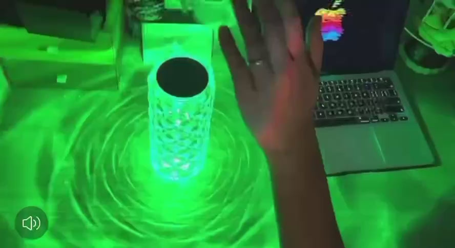Încarcă videoclipul: Veioza LED Decorativa Tactila Multicolora RGB Crystal Flow